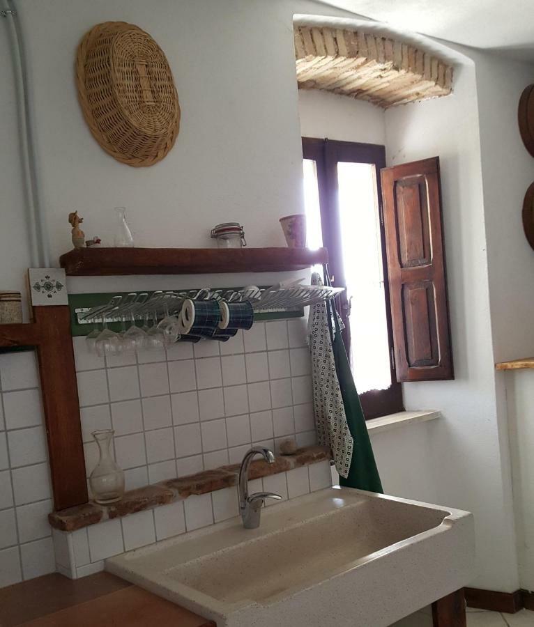 Elilu Room Celano Eksteriør billede